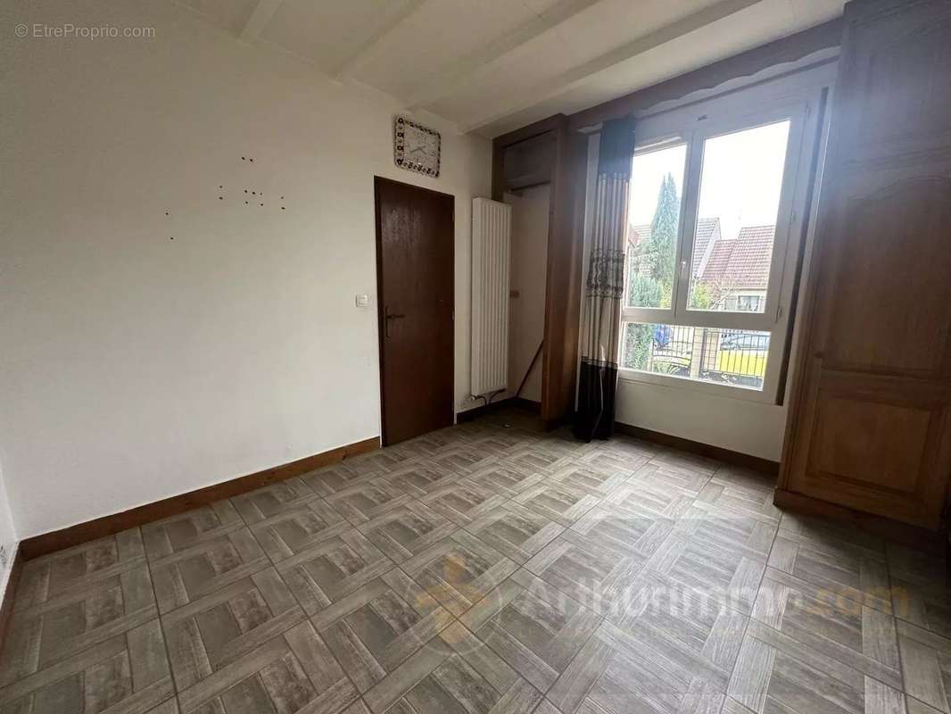 Maison à TREMBLAY-EN-FRANCE