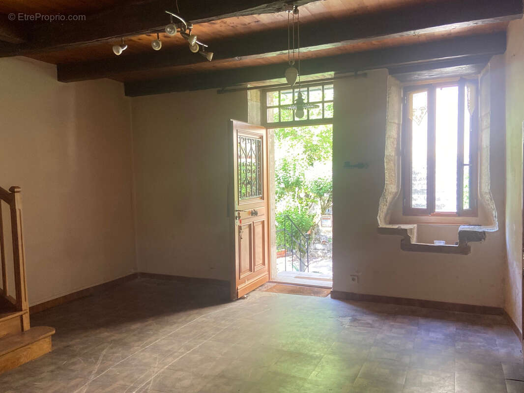 Maison à PUY-L'EVEQUE