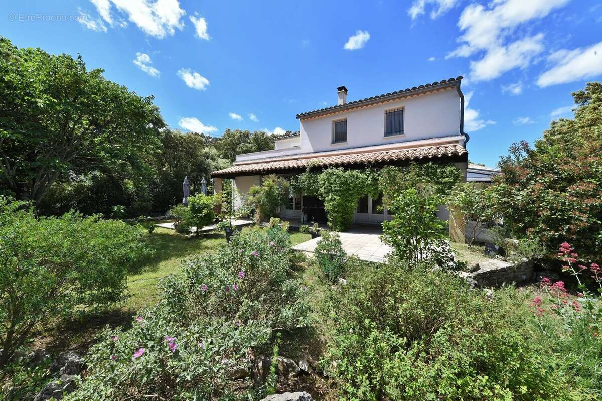 Maison à UZES