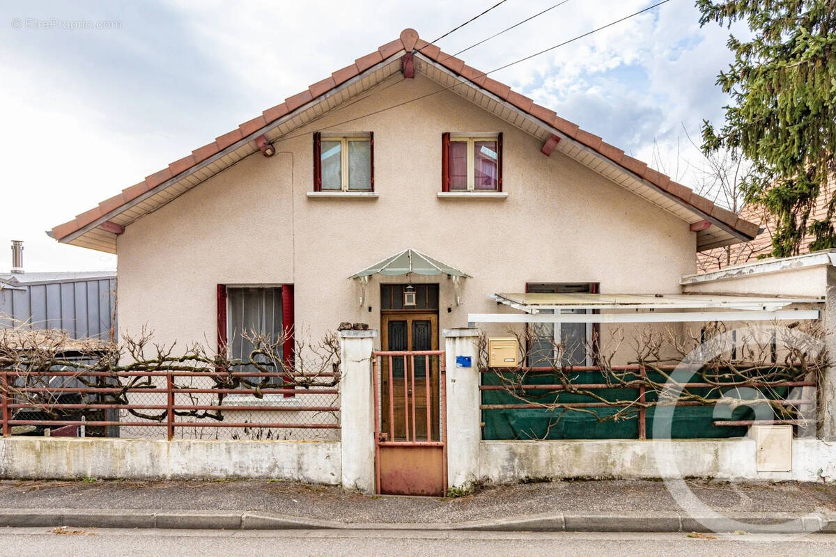 Maison à SAINT-MARTIN-LE-VINOUX