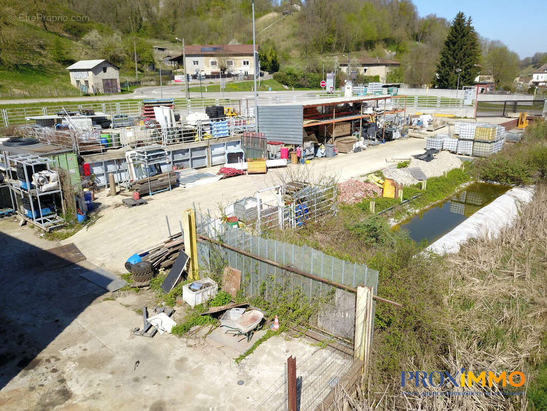 Commerce 340 m² à Bourgoin-Jallieu  - photo 6