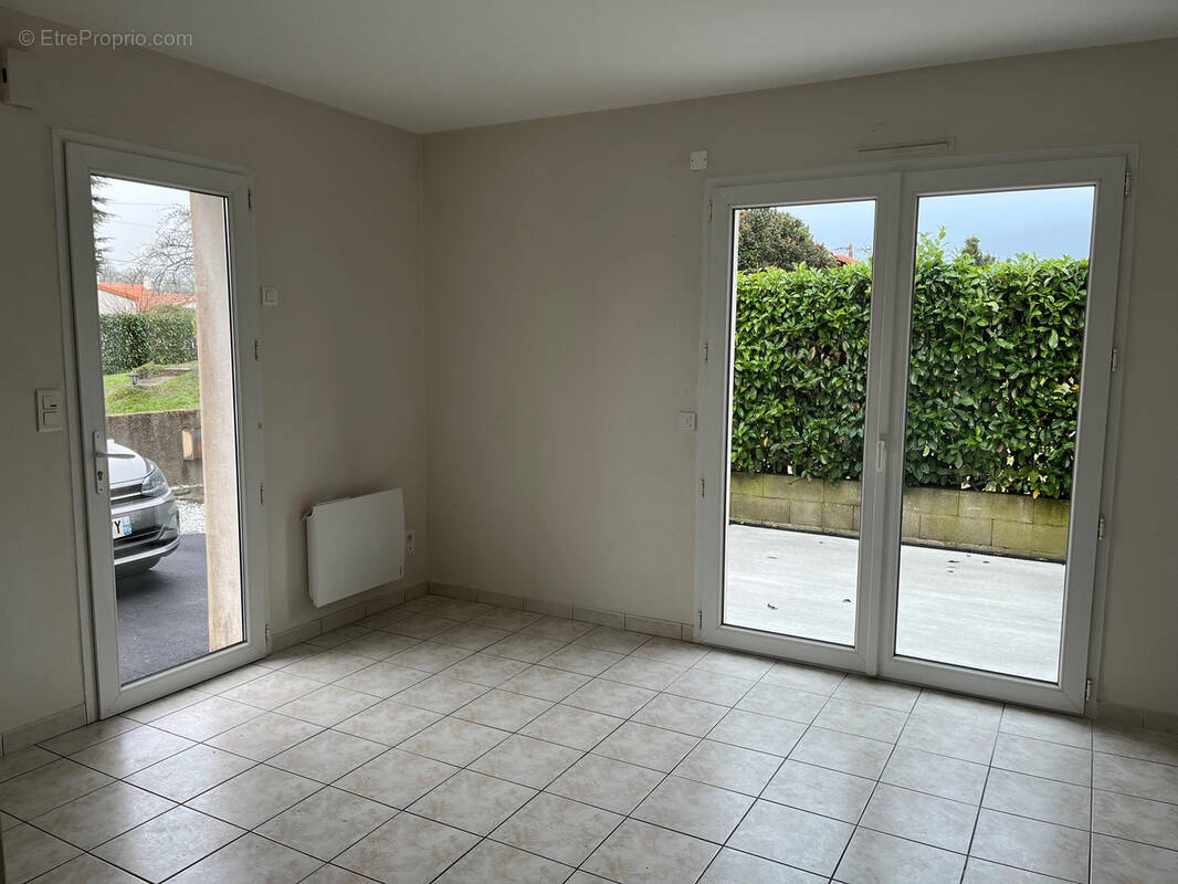 Maison à LES HERBIERS