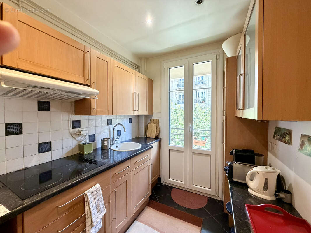 Appartement à PARIS-12E