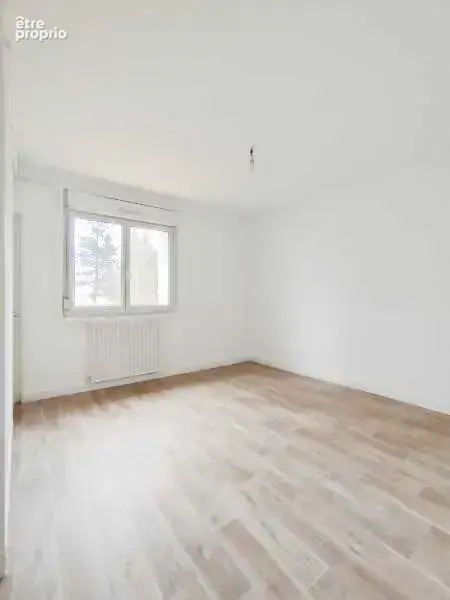 Appartement 4 pièces 71 m² à vendre à Grand-Charmont (25200) - photo 4