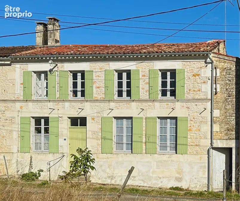 Maison charentaise à rénover de 111 m² avec grange attenante de 50 m² à Saint-André-de-Lidon (17260) - photo 7