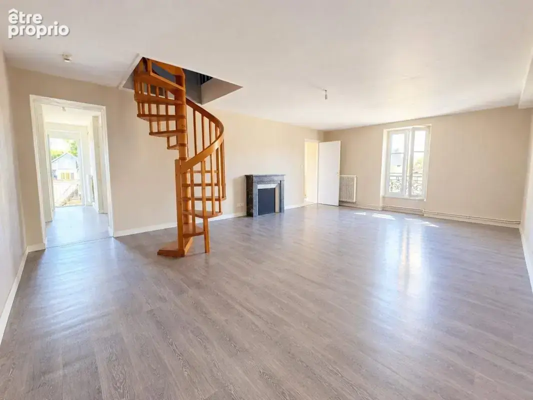 Appartement à AUXONNE