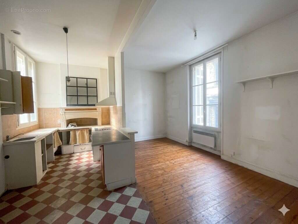 Appartement à BORDEAUX
