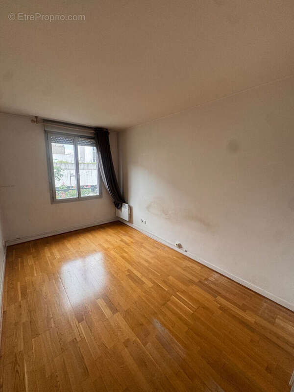 Appartement à PARIS-19E