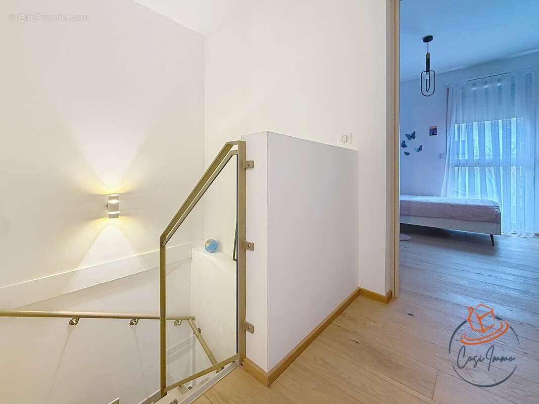 Maison à FERNEY-VOLTAIRE