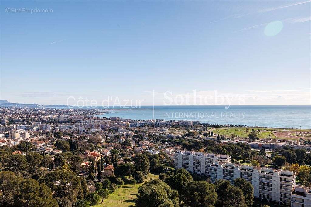 Appartement à CAGNES-SUR-MER