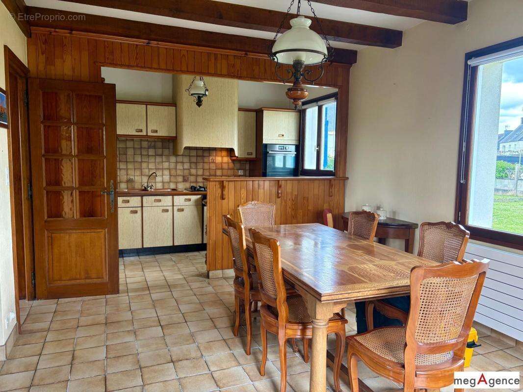 Maison à CALLAC