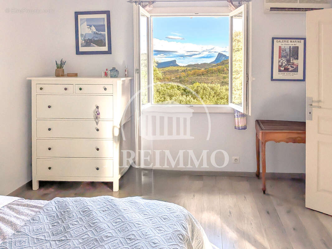 Maison à SAINT-MARTIN-DE-LONDRES