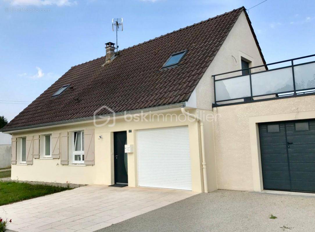 Maison à ARC-EN-BARROIS