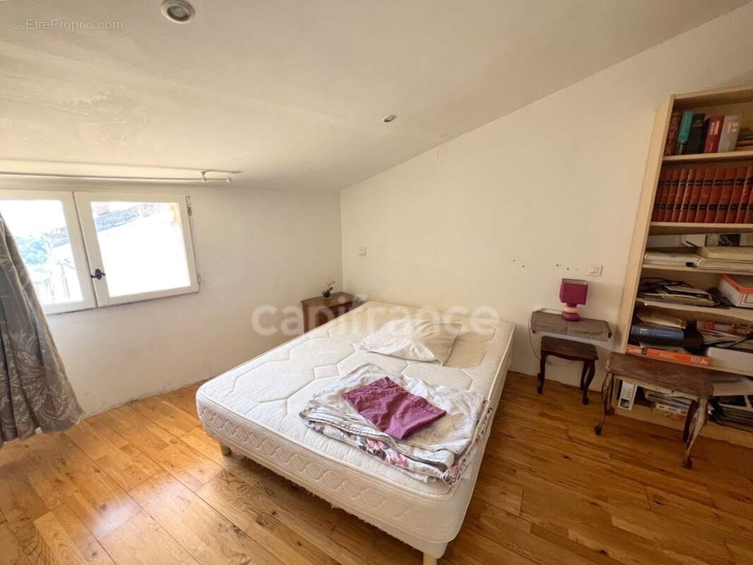 Maison à vendre à Reillanne (04110) – 152 m² – 4 chambres – Terrasse, balcon et charme provençal - photo 21
