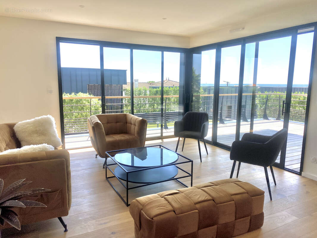 Maison à VAUX-SUR-MER