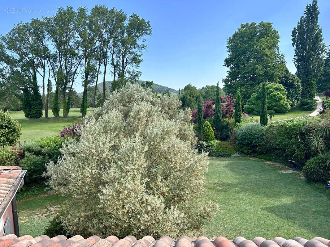 Maison à MONTBOUCHER-SUR-JABRON