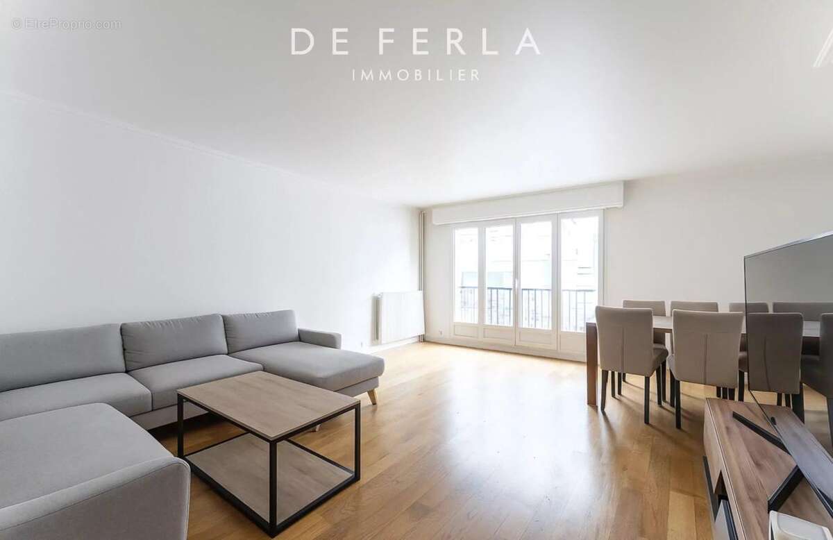 Appartement à PARIS-15E