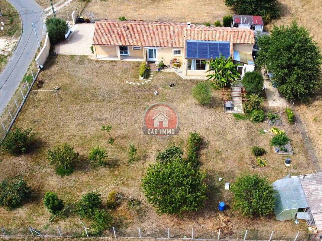 Maison à LAMONZIE-SAINT-MARTIN