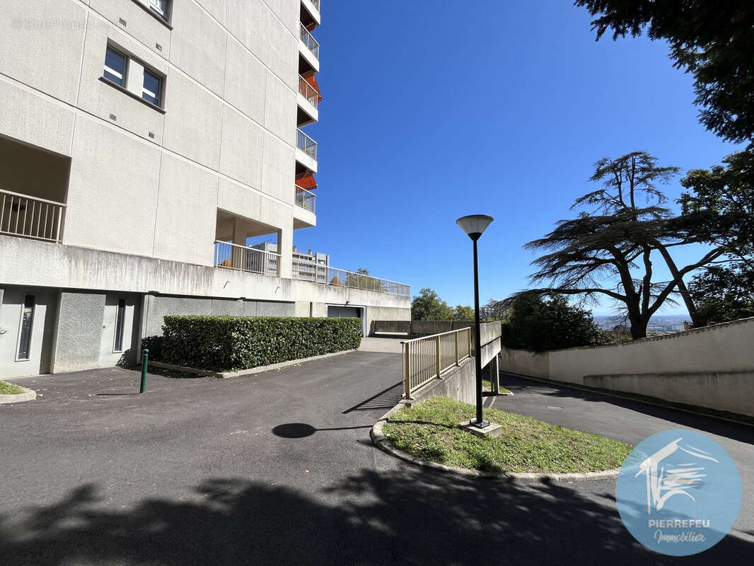 Appartement à SAINTE-FOY-LES-LYON