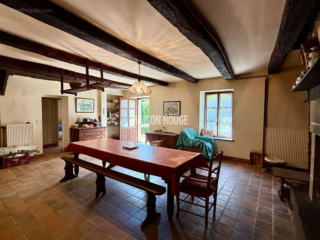 Maison Saint Pere T6 120 M2 avec 400m2 de dépendance - photo 4
