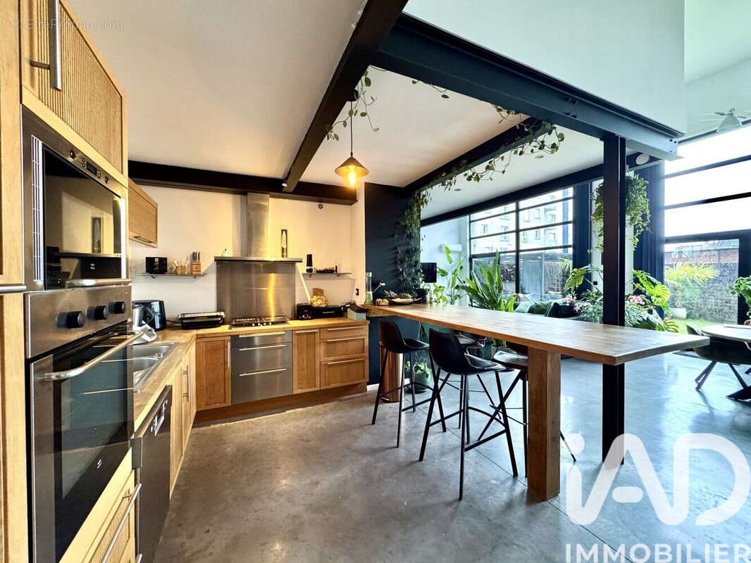 Photo 7 - Commerce à CROIX