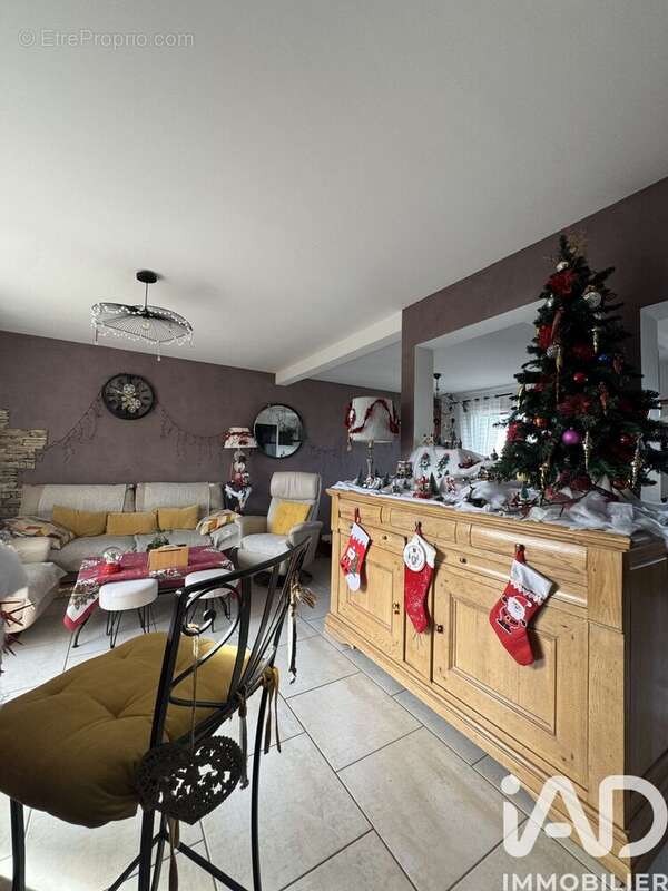 Photo 5 - Maison à SAINT-GERMAIN-DU-PUY