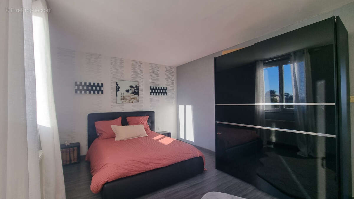 Maison à PONT-DU-CHATEAU