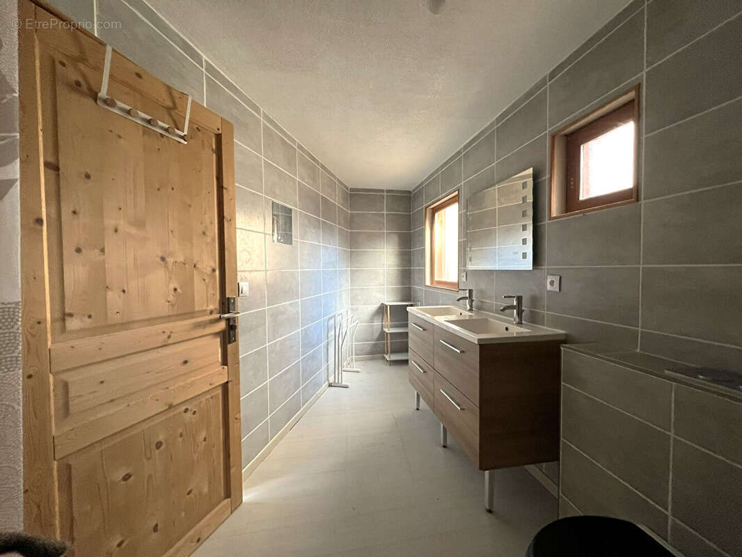 Appartement à GRESY-SUR-ISERE