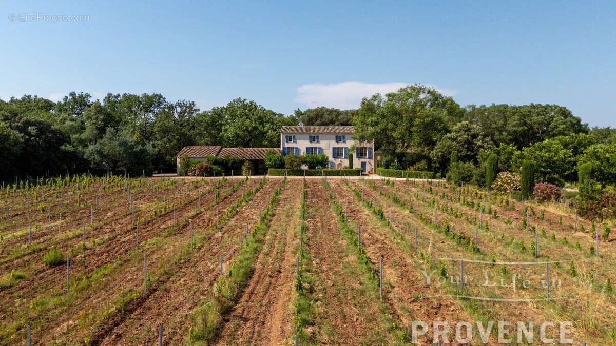 Maison à LE CANNET-DES-MAURES