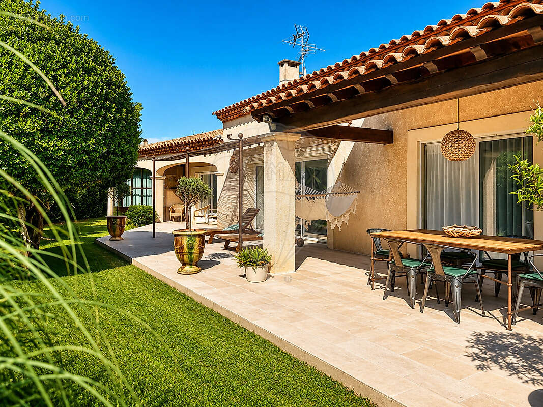 Maison à BOUILLARGUES