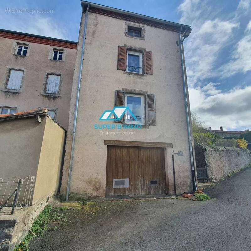 Maison à SIAUGUES-SAINTE-MARIE