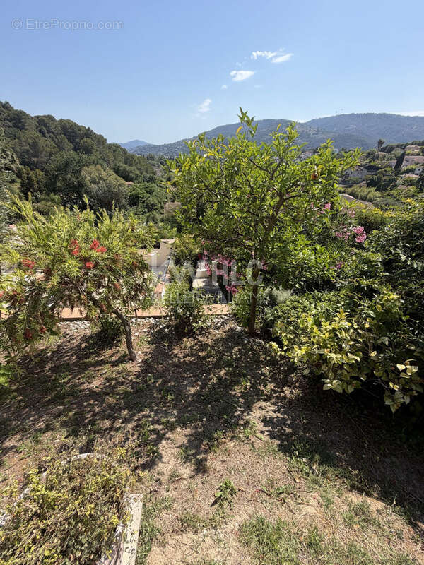 Maison 114 m² à La Roquette-Sur-Siagne  - photo 8