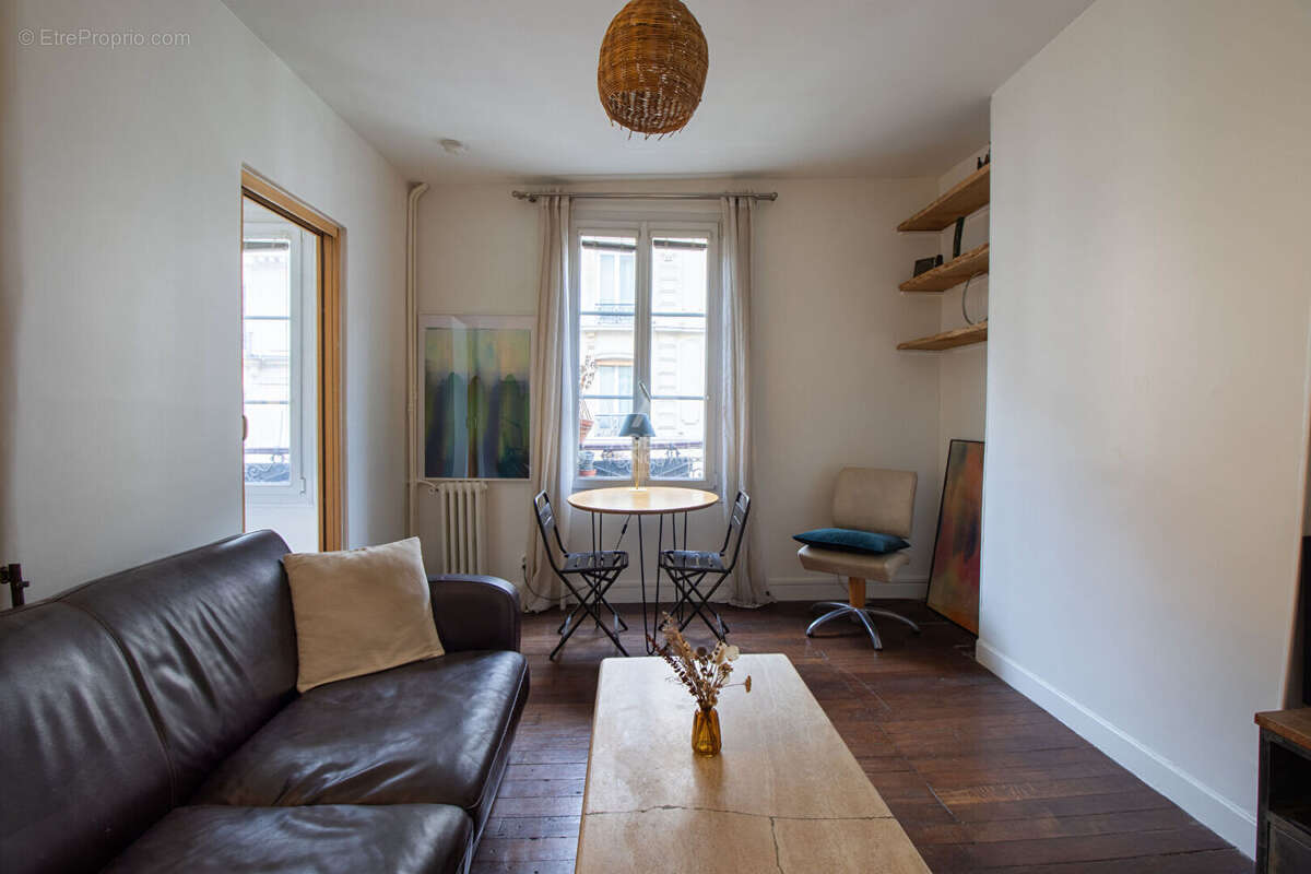 Appartement à PARIS-18E