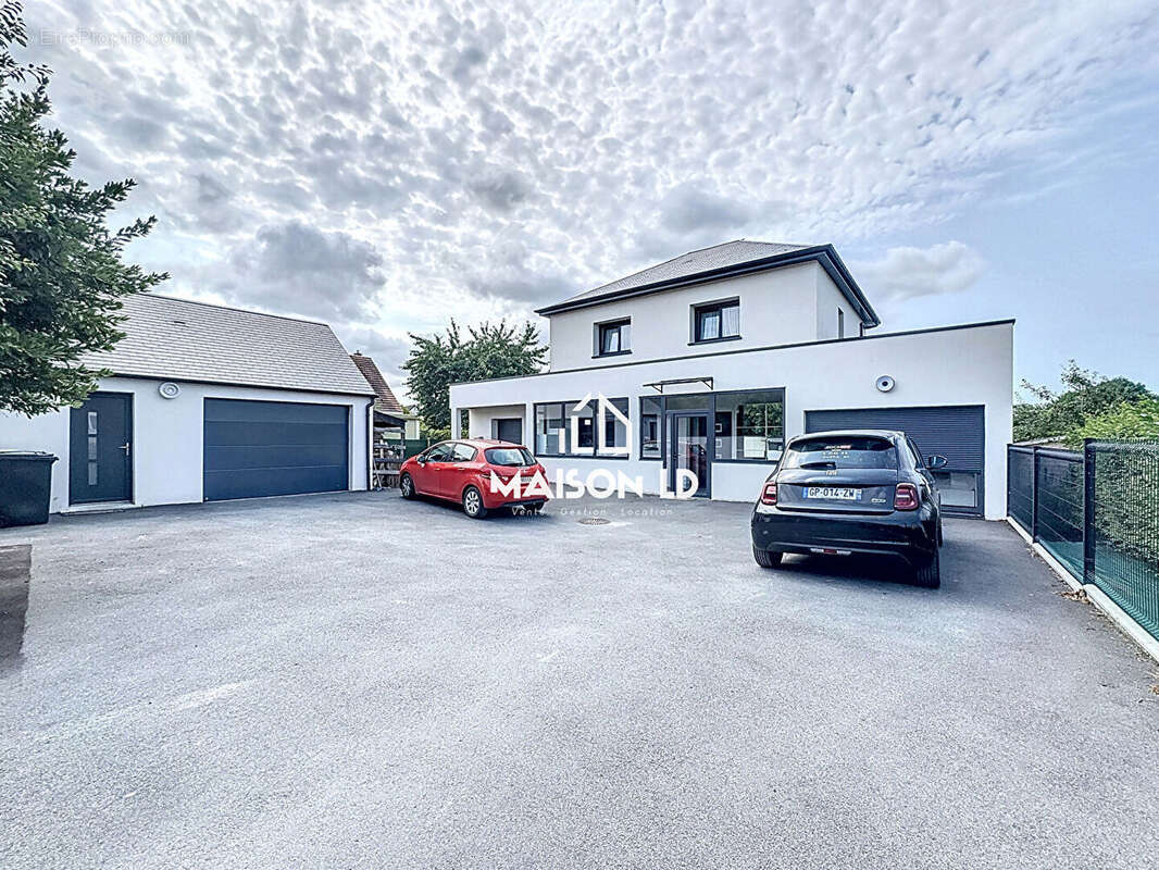 Maison à BARON-SUR-ODON