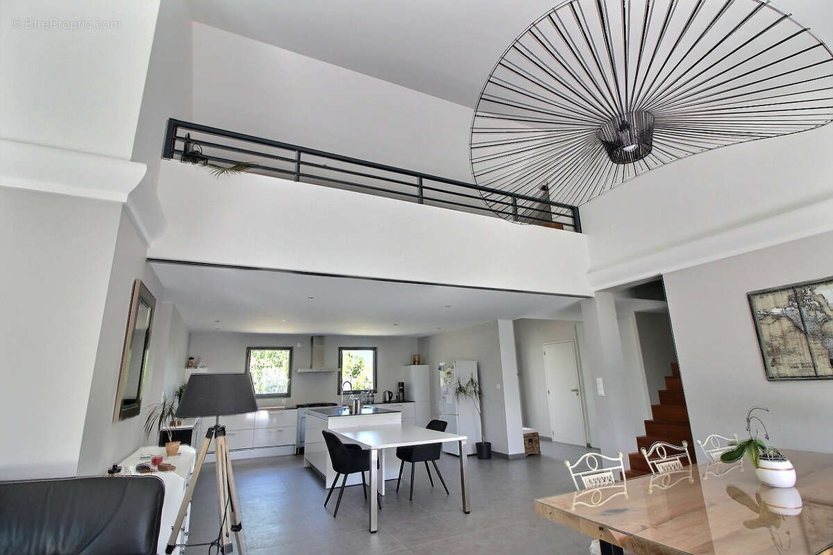 Maison à CHAUVE