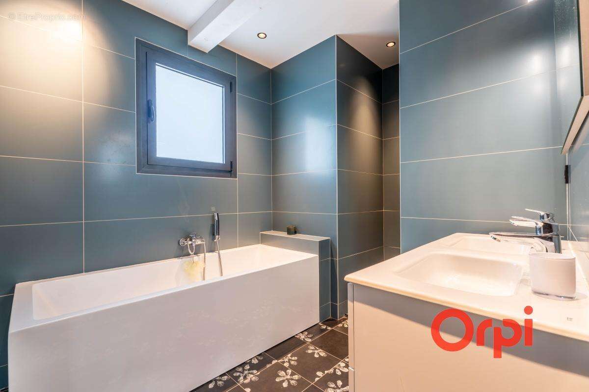 Maison À Vendre 244 m2 Francheville le haut - photo 12