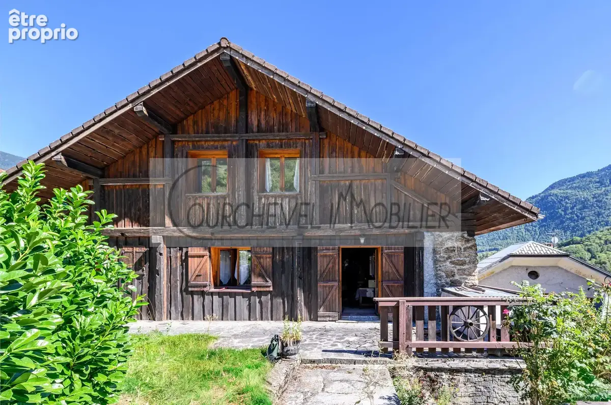 Chalet à proximité de Doucy et des 3 Vallées – Un potentiel exceptionnel - photo 2