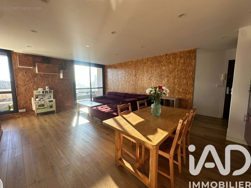 Photo 1 - Appartement à ELANCOURT