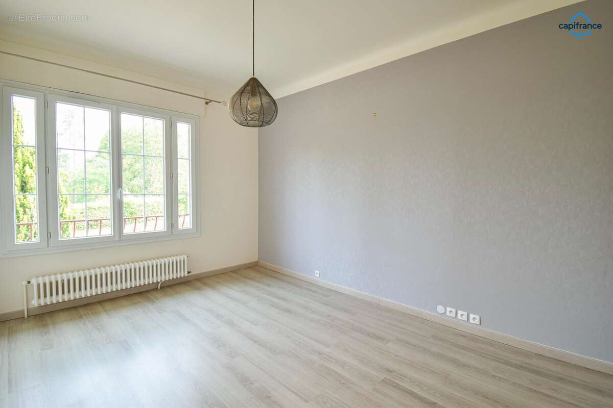 Maison à vendre 8 pièces SAINT DYE SUR LOIRE (41) - photo 9