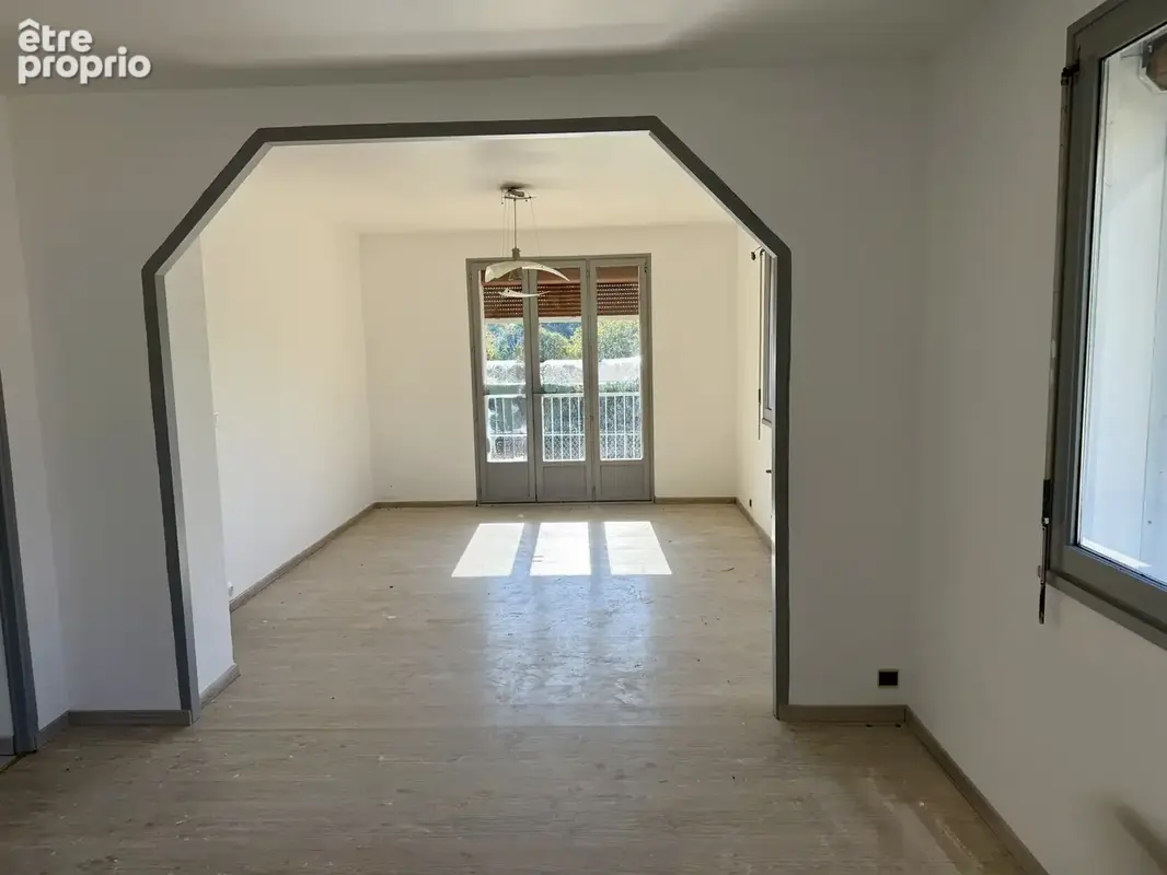 A Vendre maison T5 sur un terrain de 400 m2 - photo 2