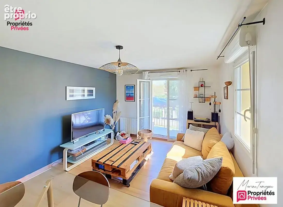 Verberie centre  61 m² + balcon 12 m² + 2 parkings  158 500 - photo 2