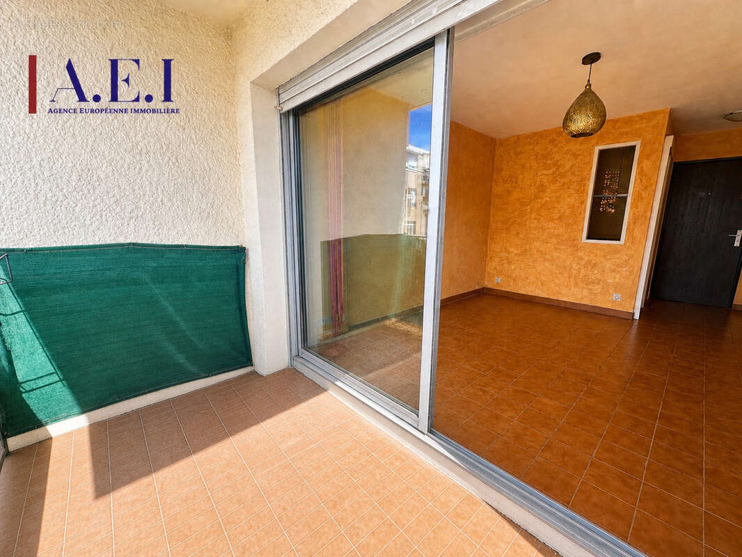 *Appartement T2 à rénover - photo 3
