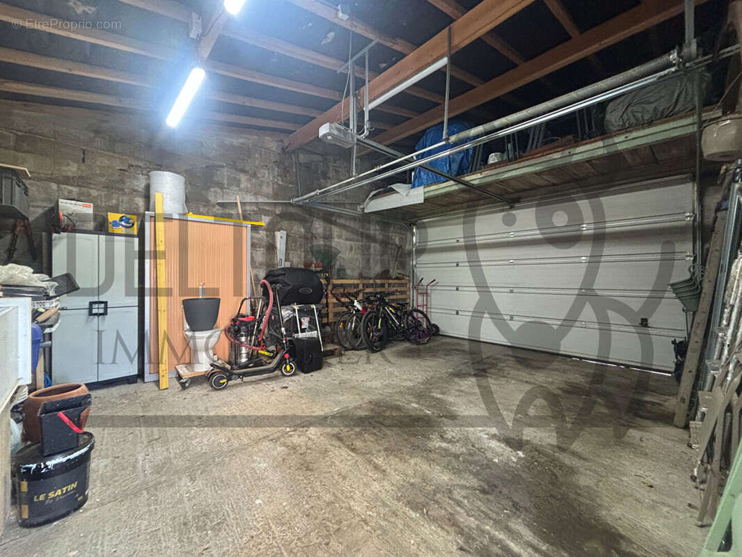 Maison à QUINCY-VOISINS