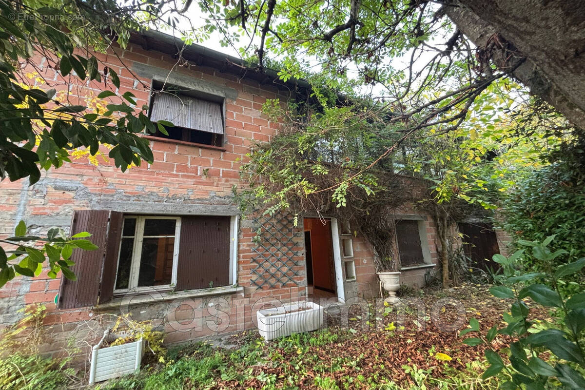 Maison à SAINT-NICOLAS-DE-LA-GRAVE