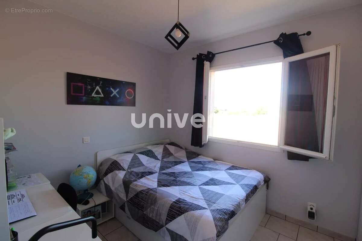 Maison à ETOILE-SUR-RHONE