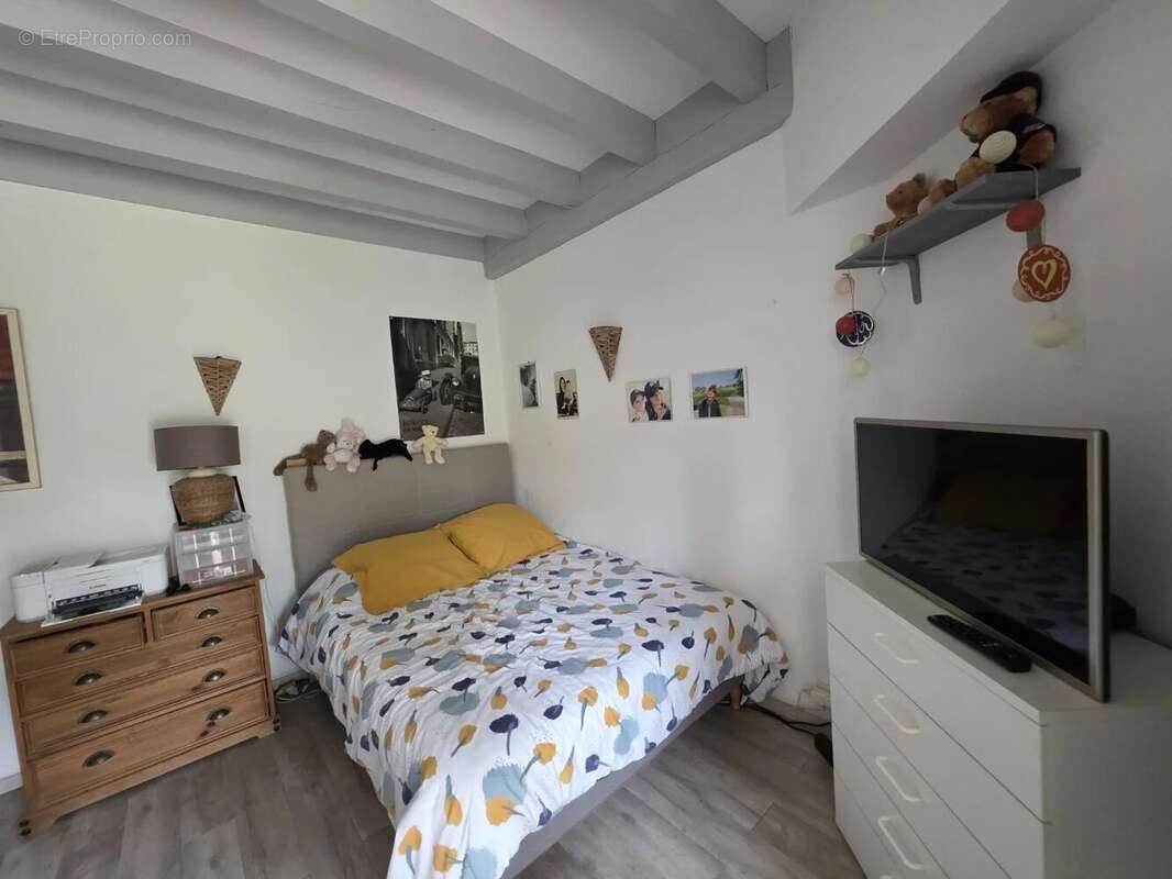 Maison à SAUGNAC-ET-CAMBRAN