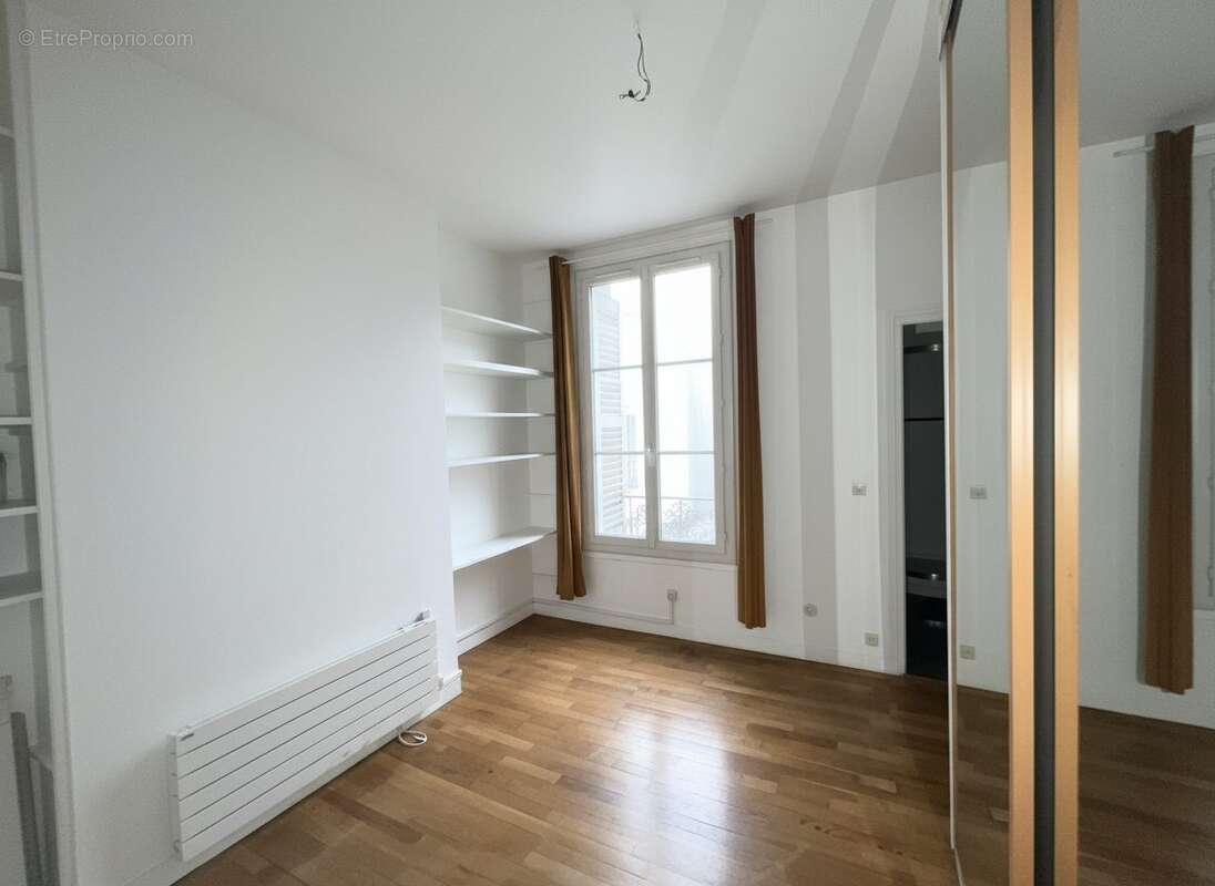 Appartement 44 m² à Paris-10e  - photo 3