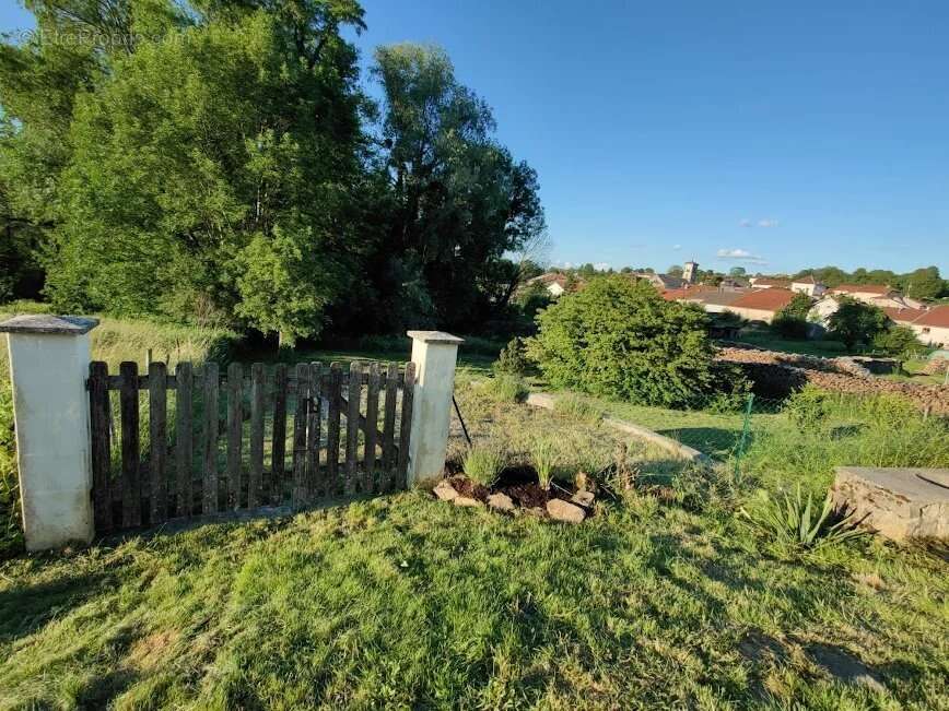 Maison à REGNEVELLE