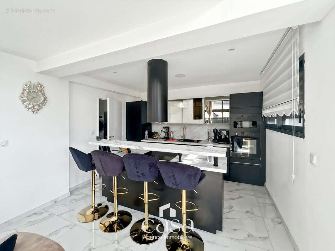 Maison à BARON-SUR-ODON