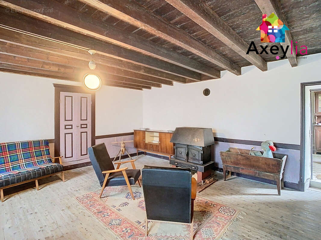 A vendre- saint-nicolas-des-biefs- maison en pierres sur terrain de 2117 m2 - photo 10